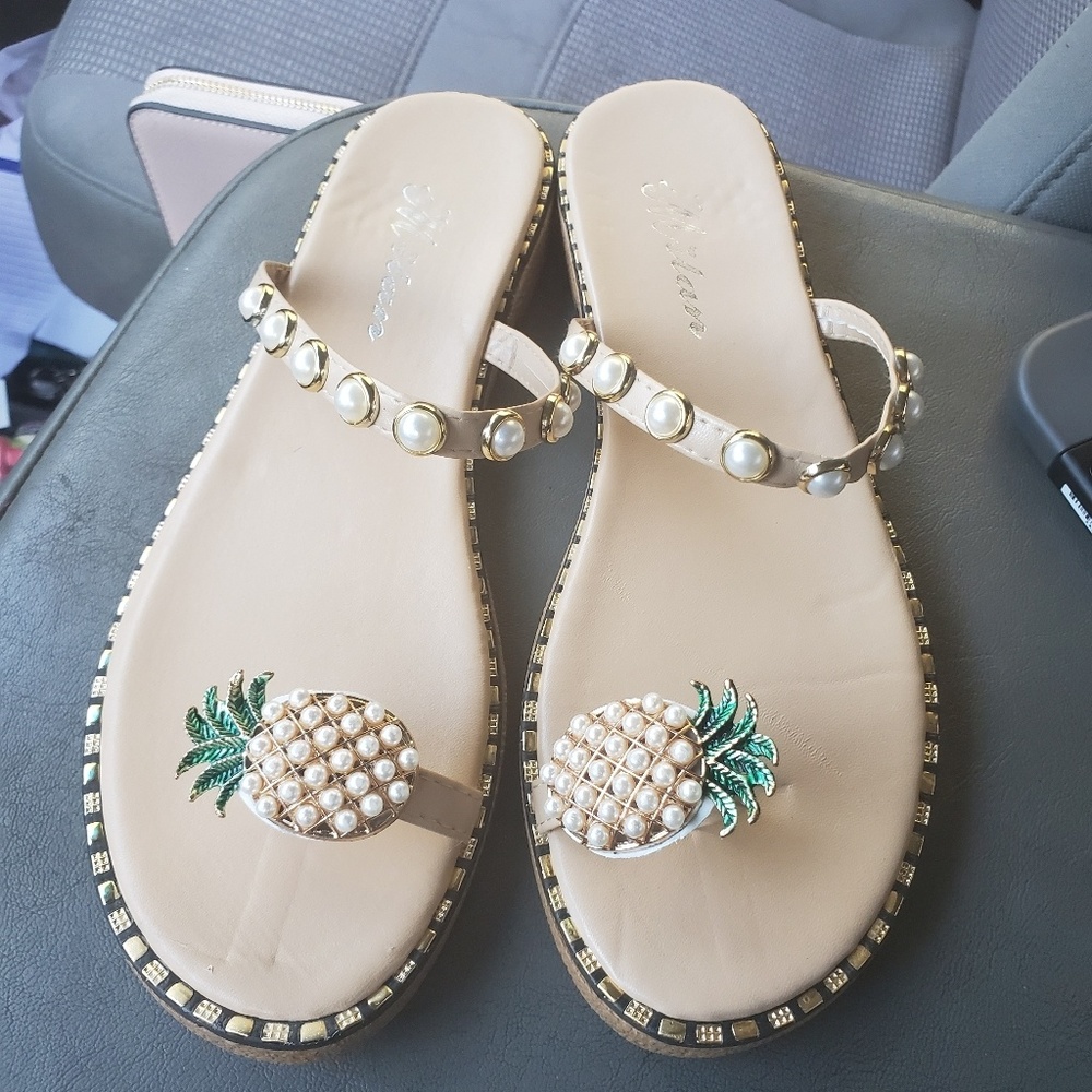 Milan pineapple sandals